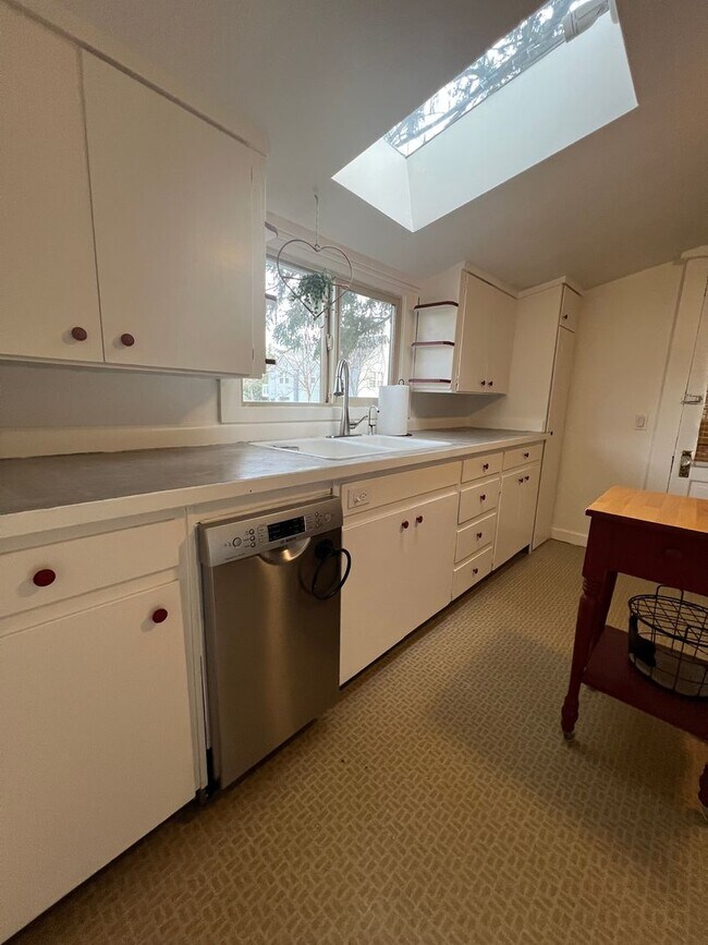 Building Photo - 508 N Main St