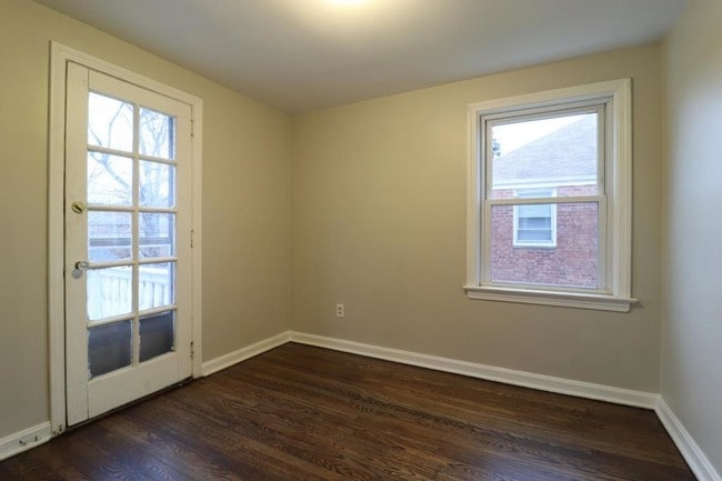 Building Photo - 519 East 222nd Street #UP