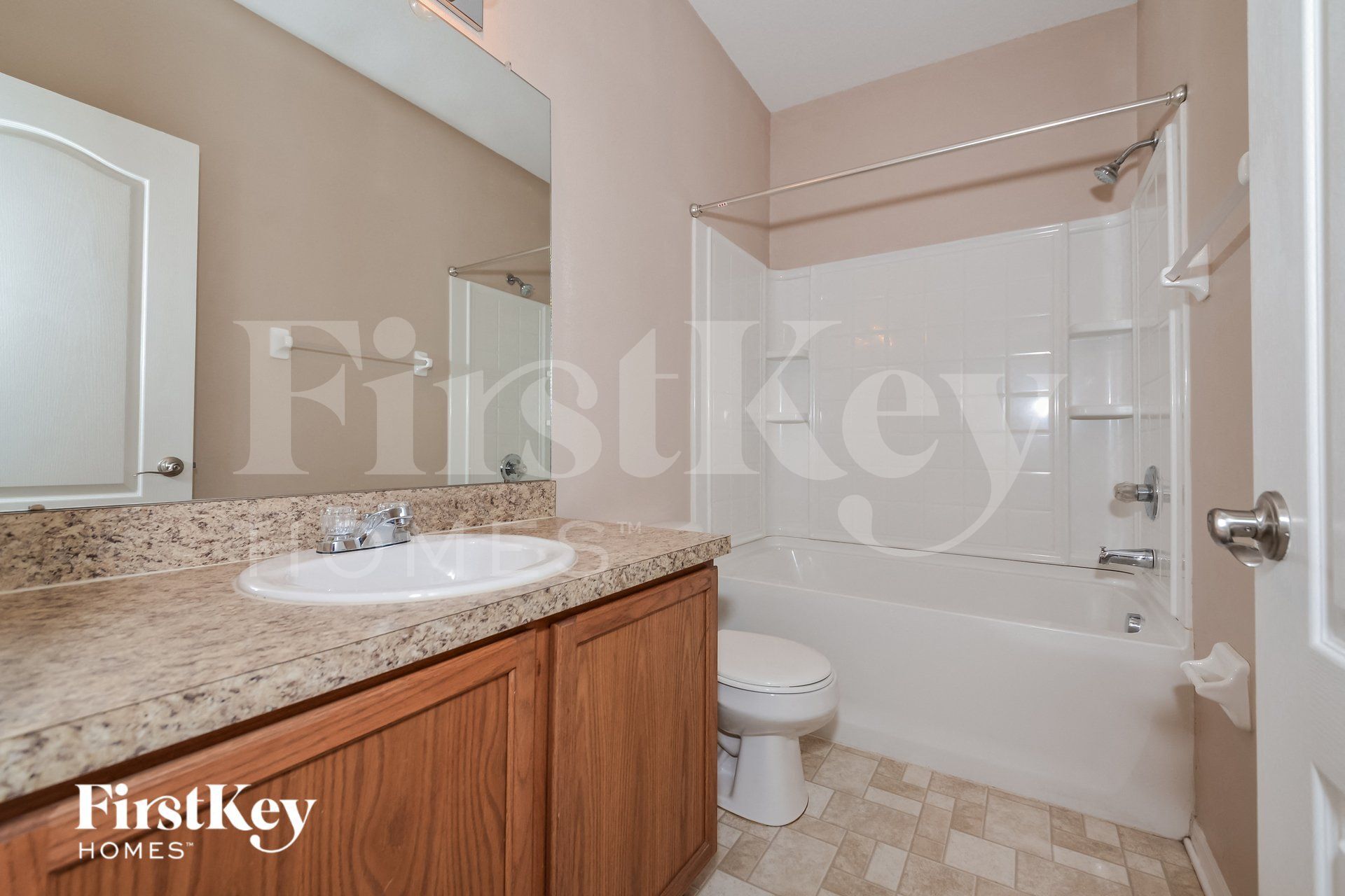 Building Photo - 15825 Fishhawk Falls Dr