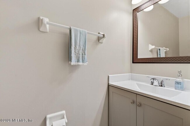 Building Photo - 323 Sand Castle Way