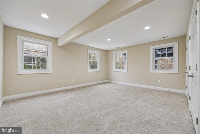 Building Photo - 4902 De Russey Pkwy