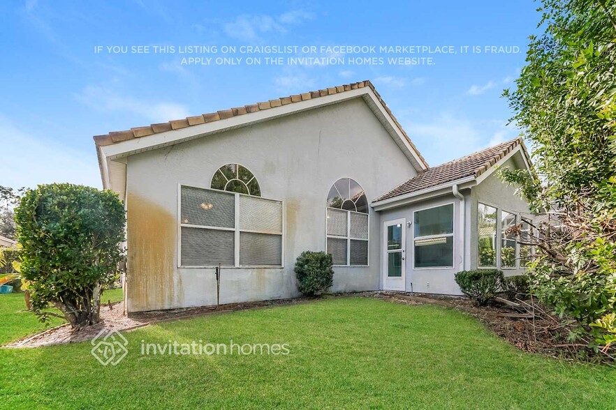 Building Photo - 441 Long Cove Rd