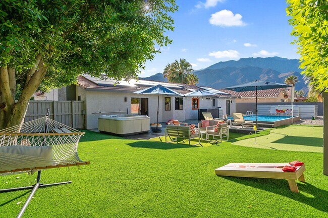 Building Photo - 2222 E Via Escuela