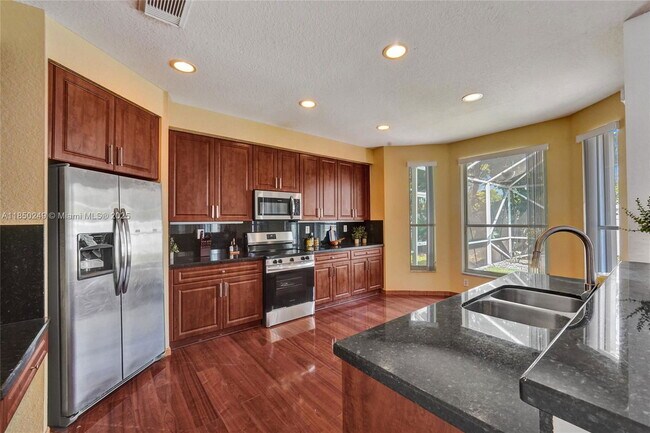 Building Photo - 10730 NW 56th Ct