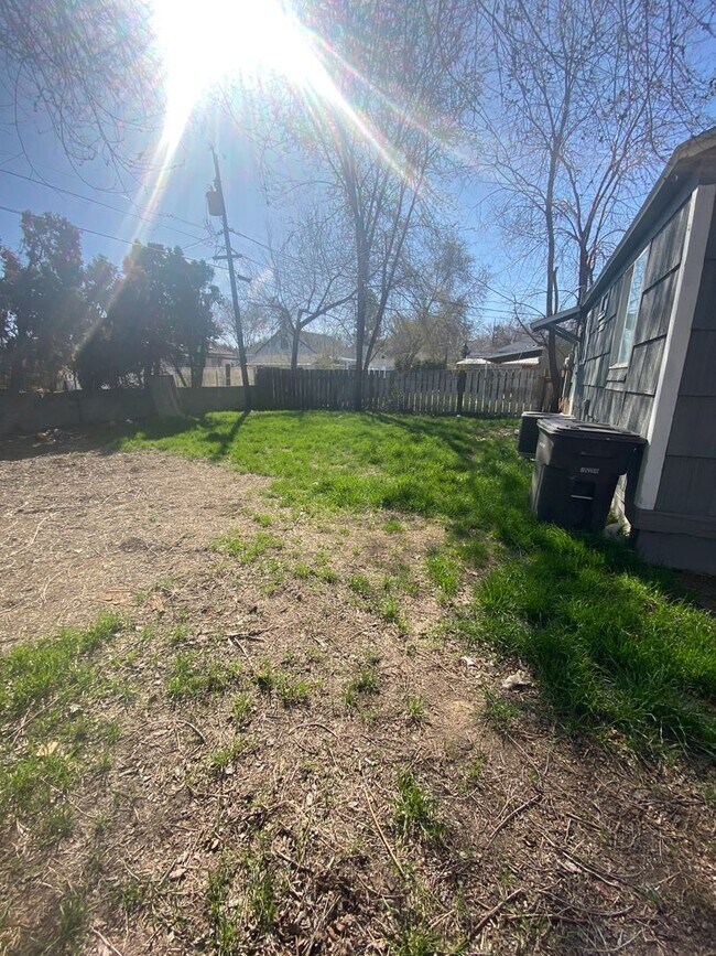 Building Photo - Non-Refundable & Security Deposit Total: $...