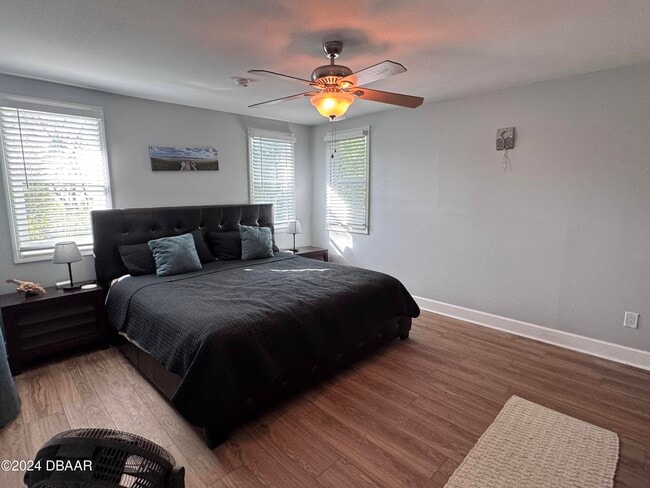 Building Photo - 24 Dolphin Ave