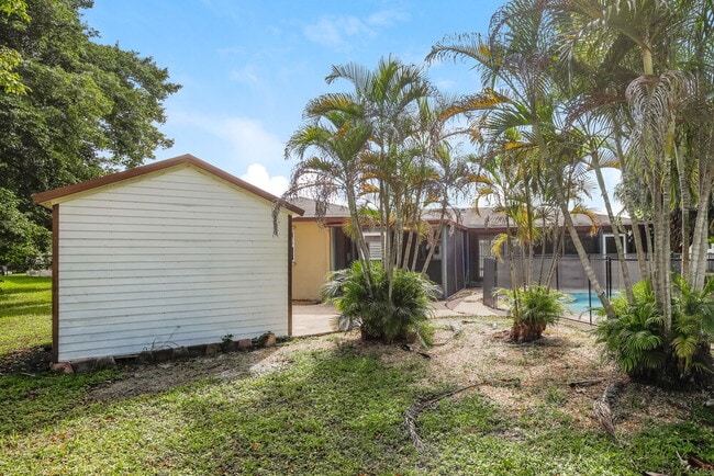 Building Photo - 7401 NW 84th St