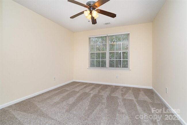 Building Photo - 16849 Greenlawn Hills Ct