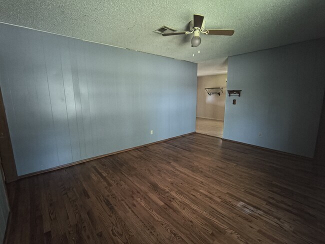 Building Photo - 140 Ridgecrest Rd