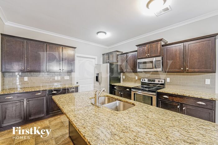 Building Photo - 6366 Cove Ln