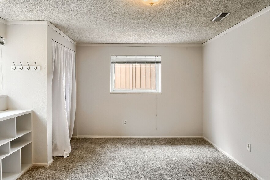 Building Photo - 3810 S Atchison Way