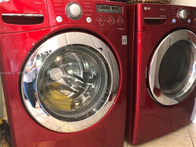 Building Photo - 8666 NW 109th Ct