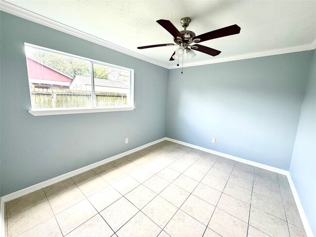 Building Photo - 718 Blue Rock Ct