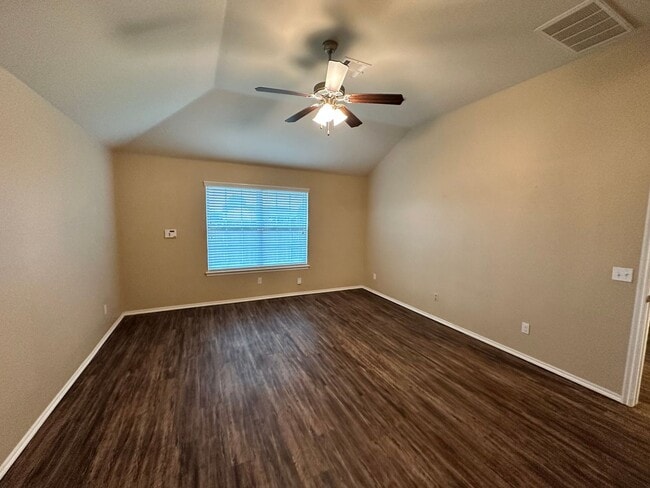 Building Photo - 3 Bed, 2 Bath Home for Rent in Piedmont
