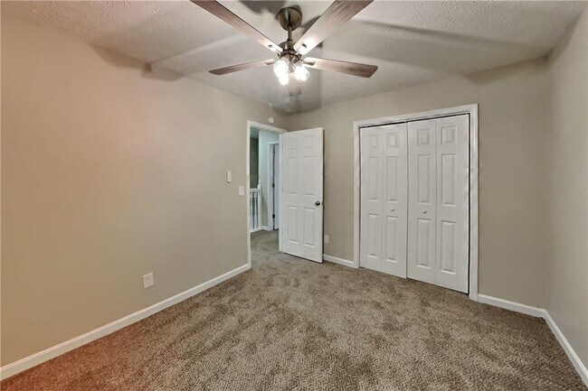 Building Photo - 3468 Erin Glen NW
