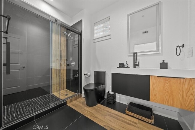 Building Photo - 24505 Town Center Dr