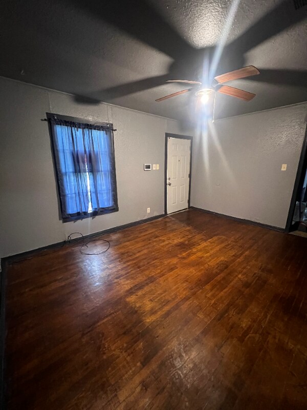 Building Photo - 426 W 75th St