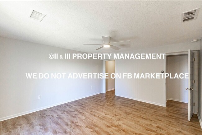 Building Photo - 12566 S Canyon Dr