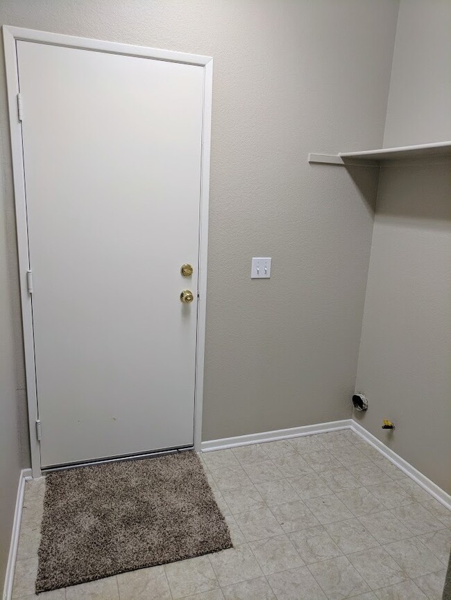 Building Photo - Single Story 3 Bedroom/2 Bath in Murrieta with Large Yard!