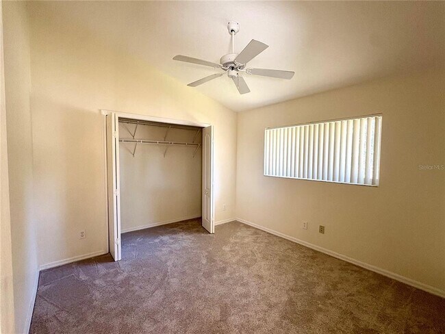 Building Photo - 731 Waterside Ct