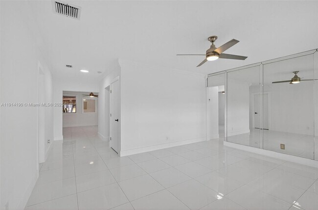 Building Photo - 465 NW 153rd St