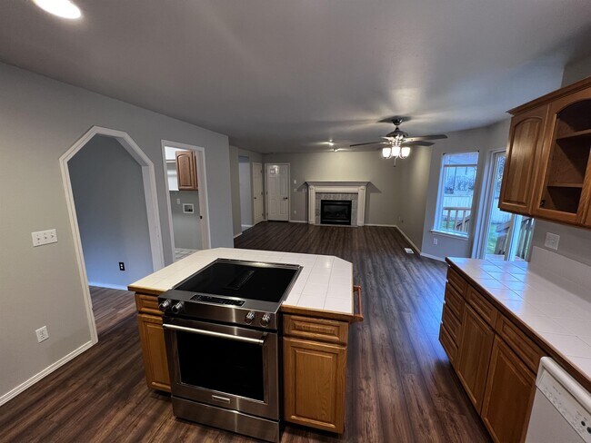 Building Photo - 9408 Cook Ct NE