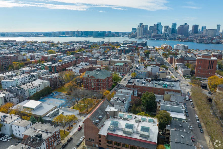 Building Photo - 10 Lamson Ct