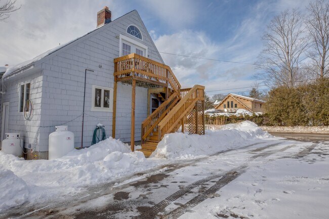 Building Photo - 51 Pollard Rd