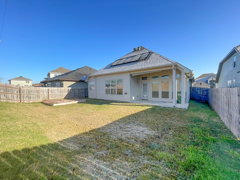 Building Photo - 10624 Langham Dr