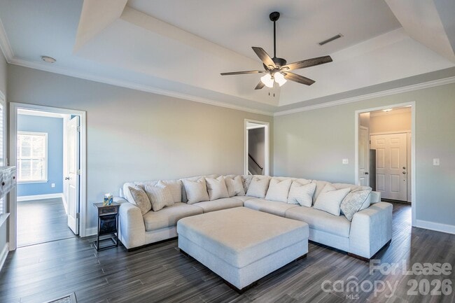 Building Photo - 141 Logan Ridge Dr