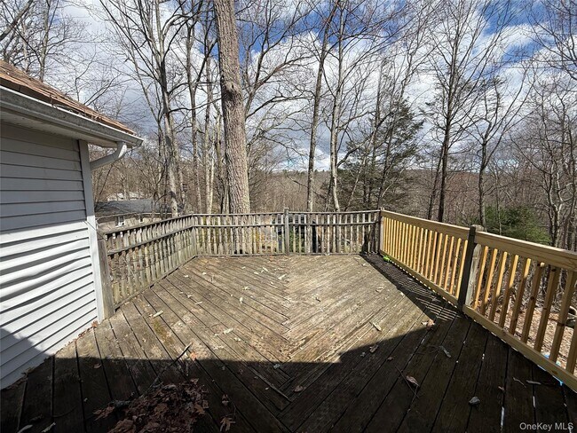 Building Photo - 14 Arbutus Trail