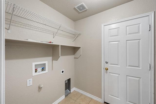 Building Photo - 1513 Millbrook Dr