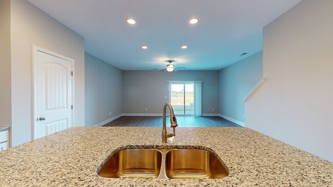Building Photo - 2609-D Sailor Rose Ln