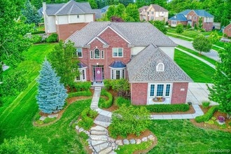 Building Photo - 5120 Parkgate Dr