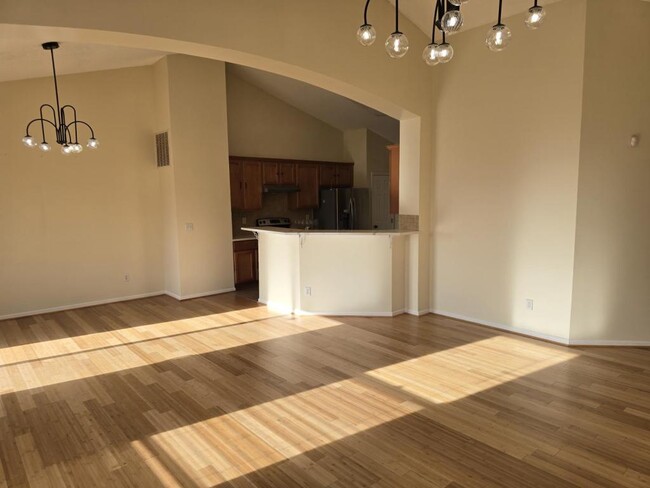 Building Photo - 4909 NE 78th St