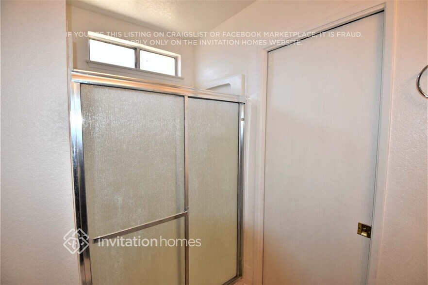 Building Photo - 7632 Harmony Oaks Way