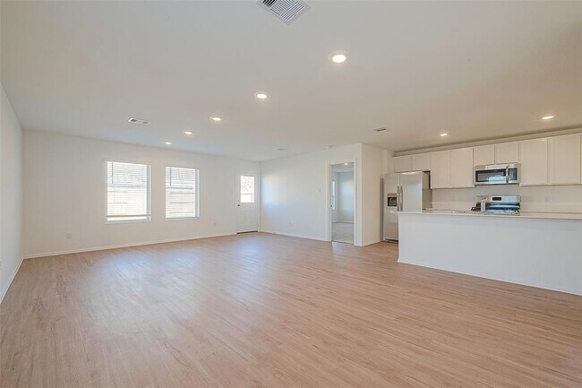 Building Photo - 5107 Sunvalley Bend Dr
