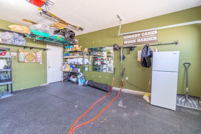 Building Photo - 14350 Ghost Rider Dr