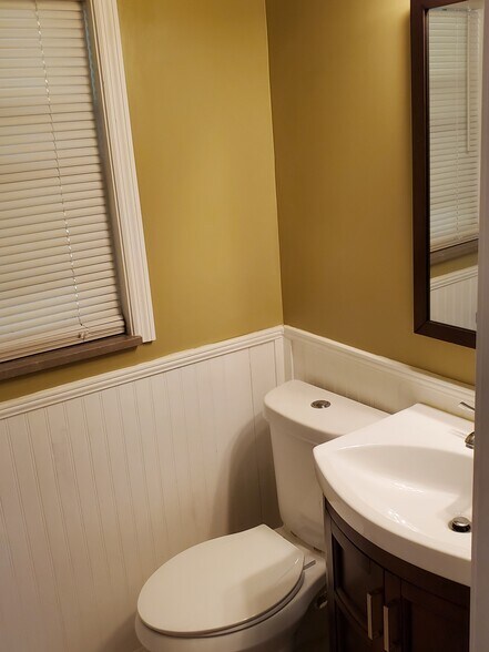 Downstairs Bathroom - 4521 Mellowood Cir