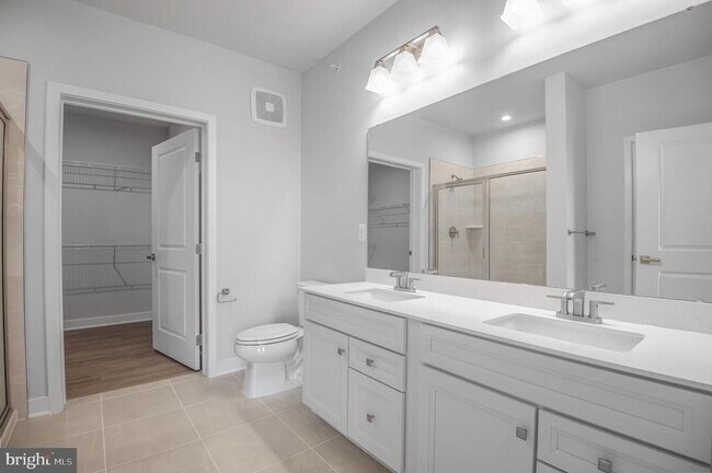Building Photo - 4399 Peach Lily Ln
