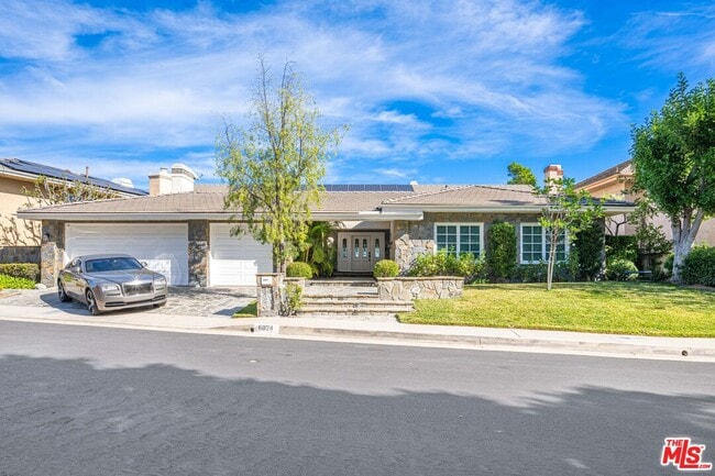 Building Photo - 6024 Paseo La Vista