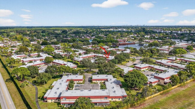 Building Photo - 846 Salem Ln