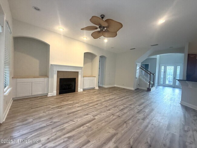 Building Photo - 3589 Sir Rogers Ct