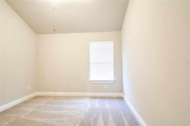 Building Photo - 117 Stonewood Ln
