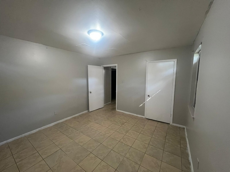 Building Photo - 1591 Boxwood St