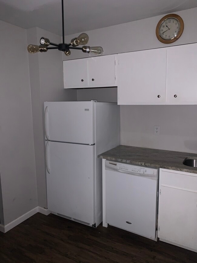 Building Photo - 220 Linden Street, Unit 603