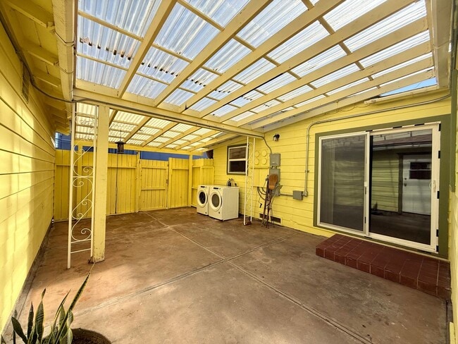 Building Photo - North Park 2/2+ Bonus room, garage and rea...