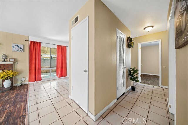 Building Photo - 15208 Flynn St