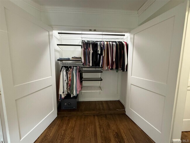 Building Photo - 103 Wiltshire Rd