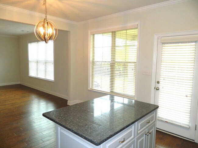 Building Photo - 5564 Connor Dr
